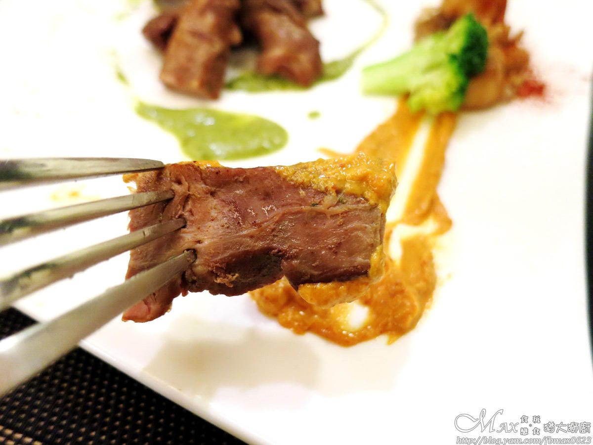 IMG_2410_調整大小 (2) IMG_2410_調整大小 (2)