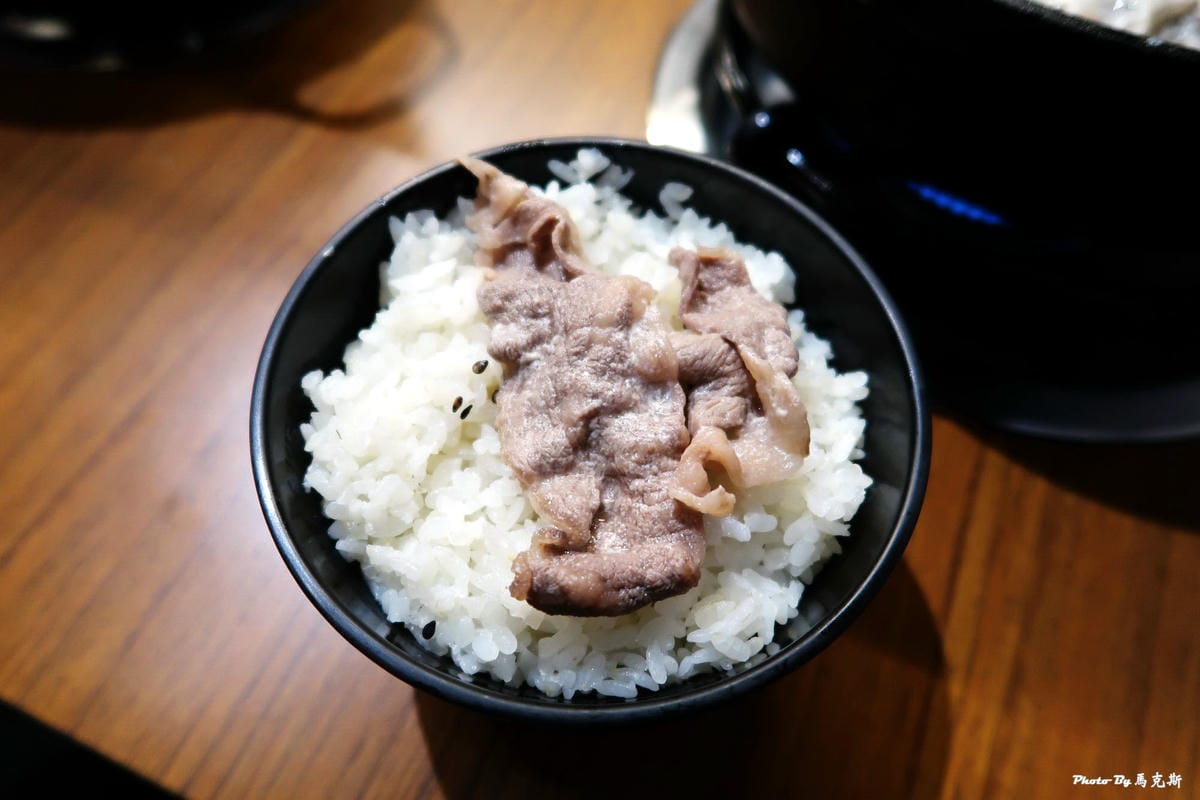 IMG_4375_調整大小 (2) IMG_4375_調整大小 (2)