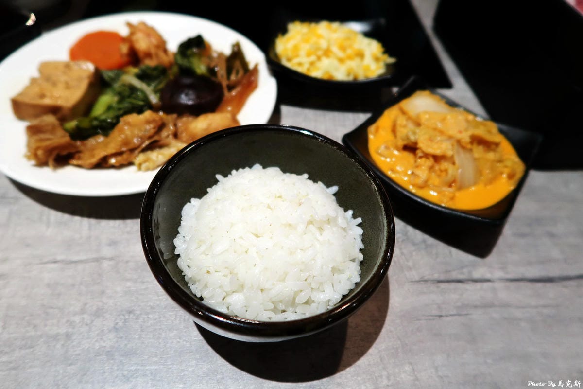 IMG_2703_調整大小 (2) IMG_2703_調整大小 (2)