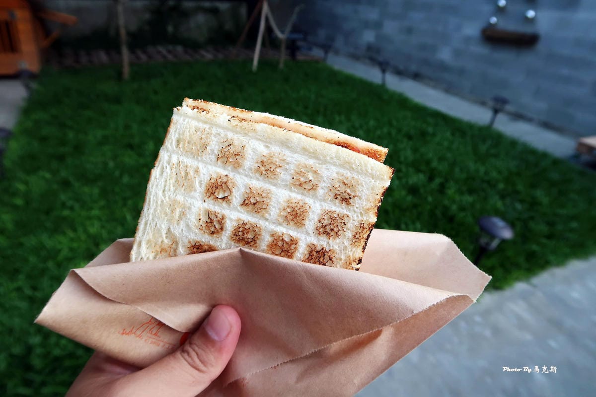 IMG_1135_調整大小 (2) IMG_1135_調整大小 (2)