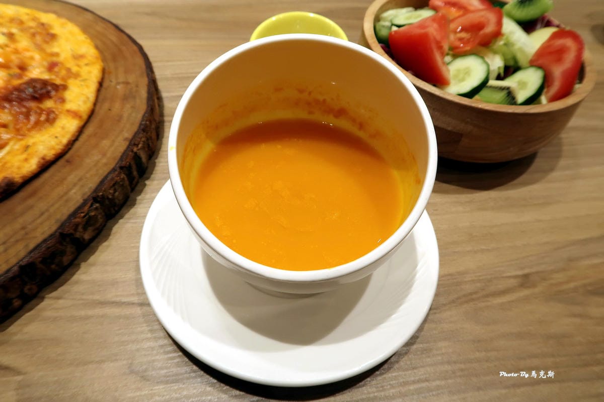 IMG_2247_調整大小 (2) IMG_2247_調整大小 (2)