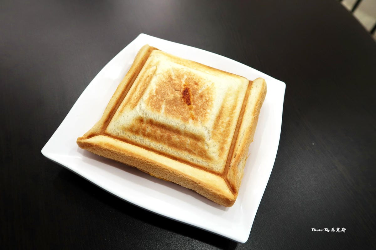 IMG_2353_調整大小 (2) IMG_2353_調整大小 (2)