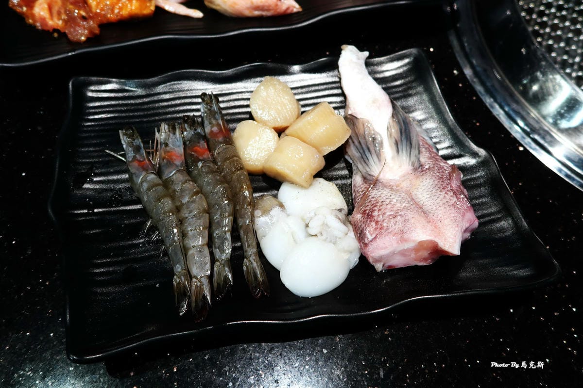 基本海鮮盤 台中公益路吃到飽推薦