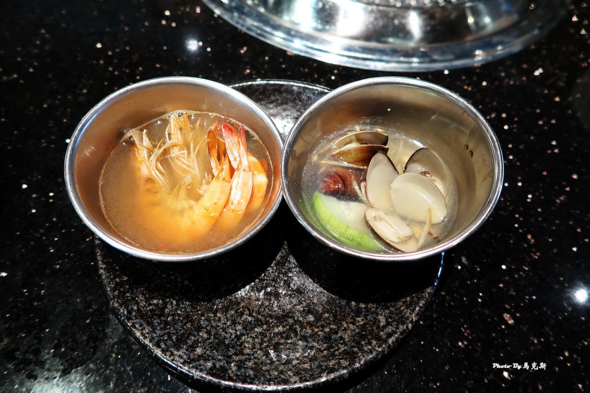 湯頭鮮甜又好喝 公益路燒烤火鍋推薦