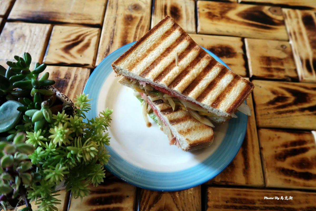 IMG_4570_調整大小 (2) IMG_4570_調整大小 (2)