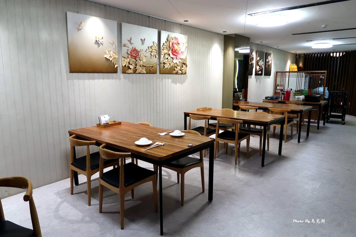 用餐環境簡單大方 台中熱炒推薦-用餐環境