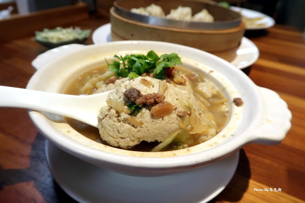 越臭越香越好吃喜歡臭豆腐的真的不要錯過野安食堂臭豆腐 台中熱炒吃到飽-餐點介紹