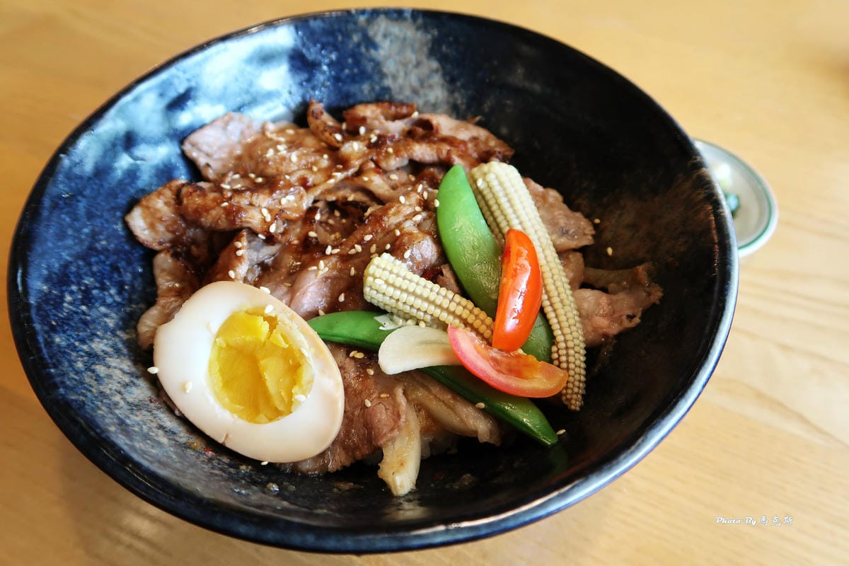 IMG_0040_調整大小 (2) IMG_0040_調整大小 (2)