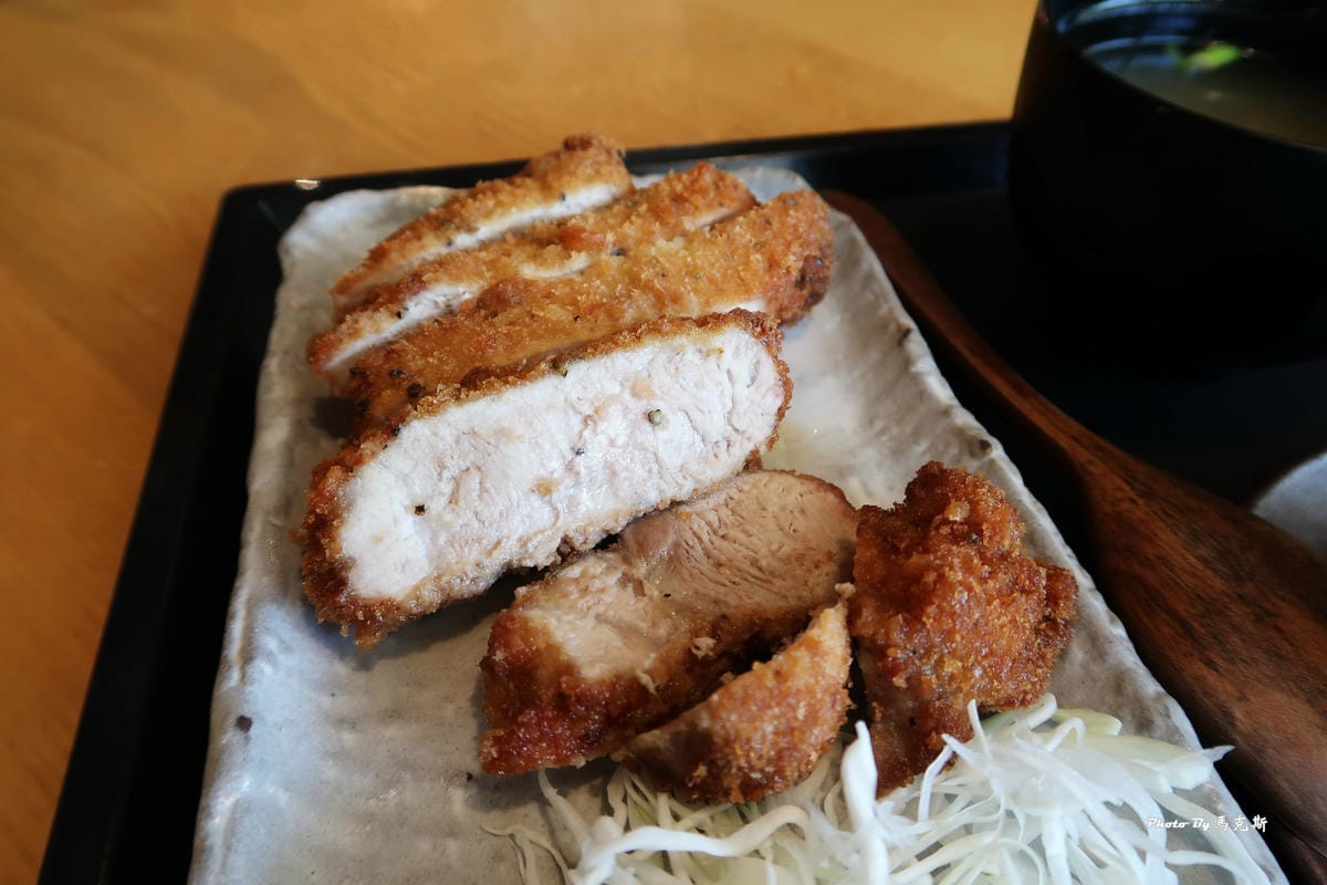 IMG_0060_調整大小 (2) IMG_0060_調整大小 (2)