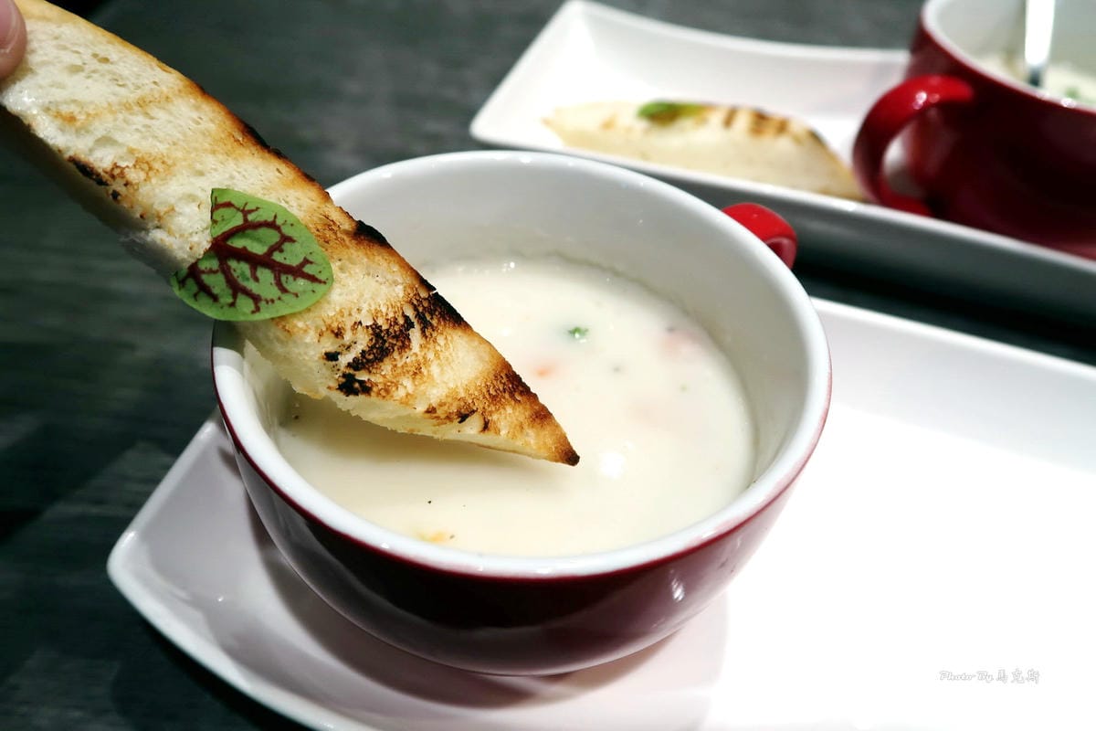 IMG_0250_調整大小 (2) IMG_0250_調整大小 (2)