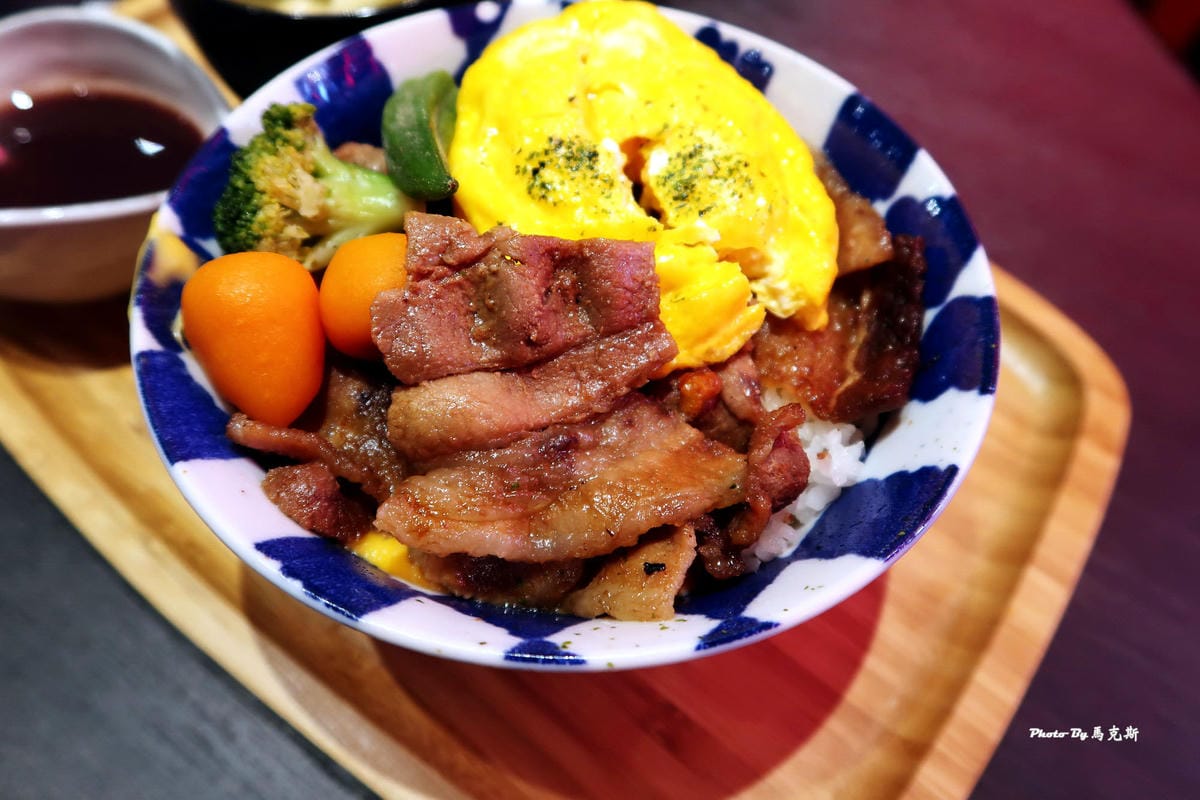 IMG_0608_調整大小 (2) IMG_0608_調整大小 (2)