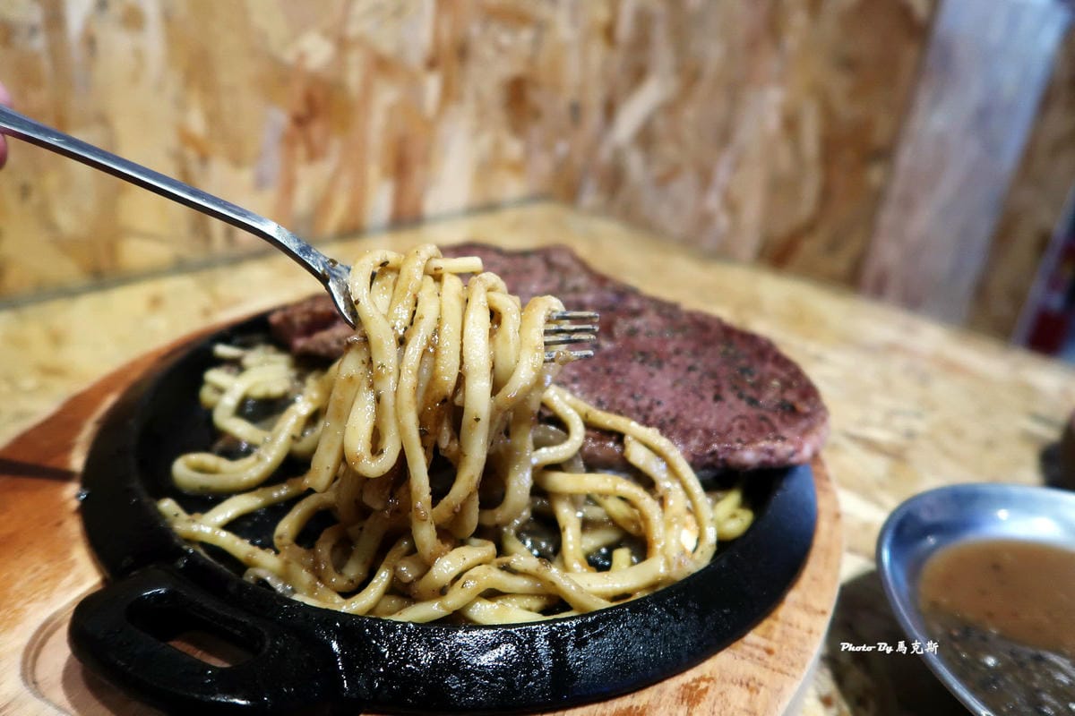 IMG_7570_調整大小 (2) IMG_7570_調整大小 (2)