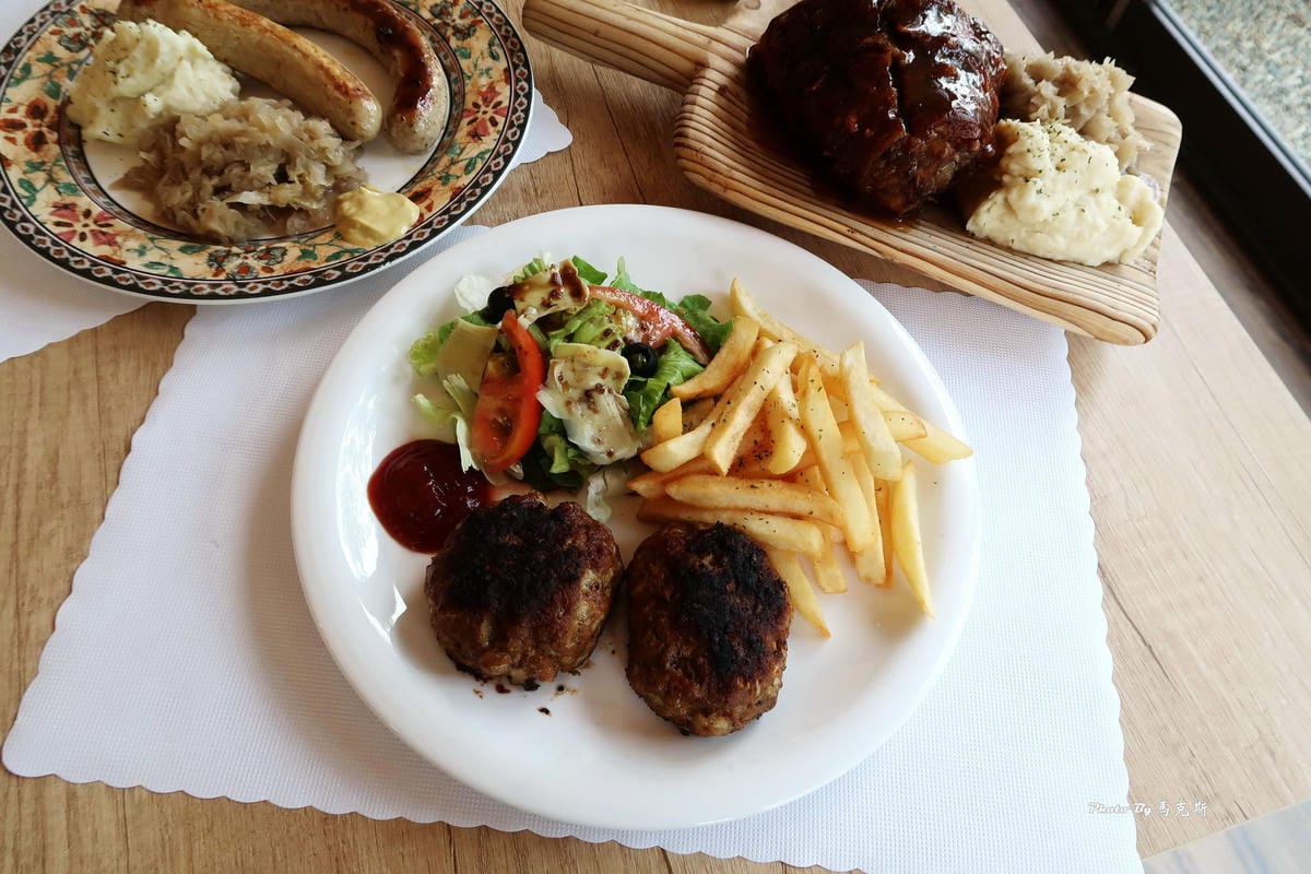 IMG_3837_調整大小 (2) IMG_3837_調整大小 (2)