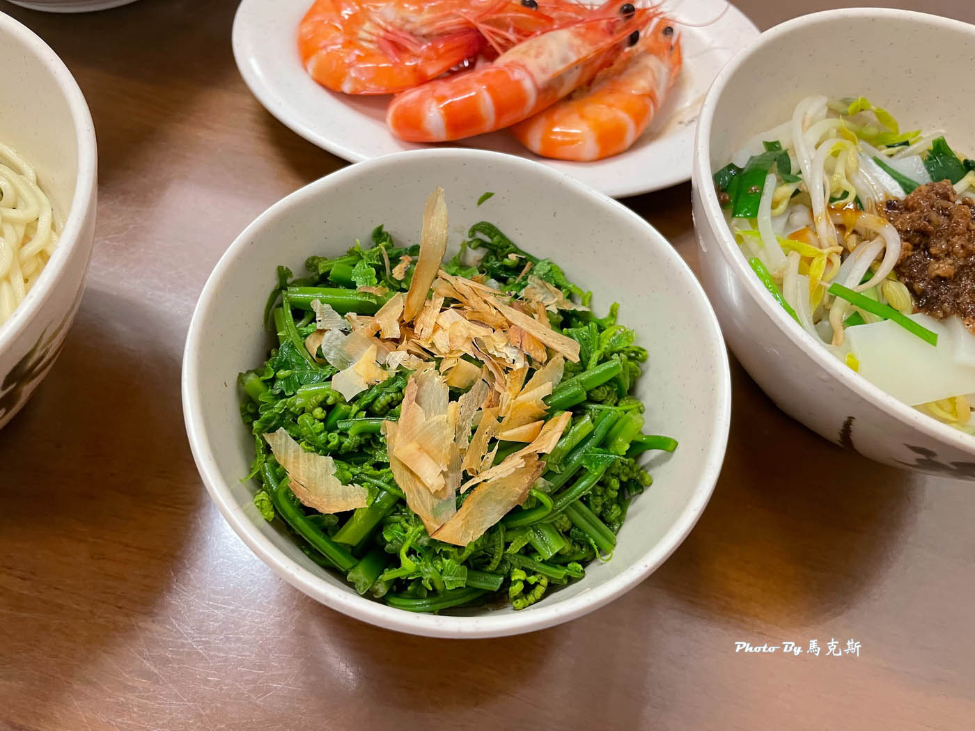 【南投市美食推薦】彬台南擔仔麵|在地隱藏版的平價美味 還有賣生魚片 晚餐宵夜選擇好去處|外帶|藍田書院|南投菜市場|(2026年更新菜單) - 第12張圖 【南投市美食推薦】彬台南擔仔麵|在地隱藏版的平價美味 還有賣生魚片 晚餐宵夜選擇好去處|外帶|藍田書院|南投菜市場|(2026年更新菜單)