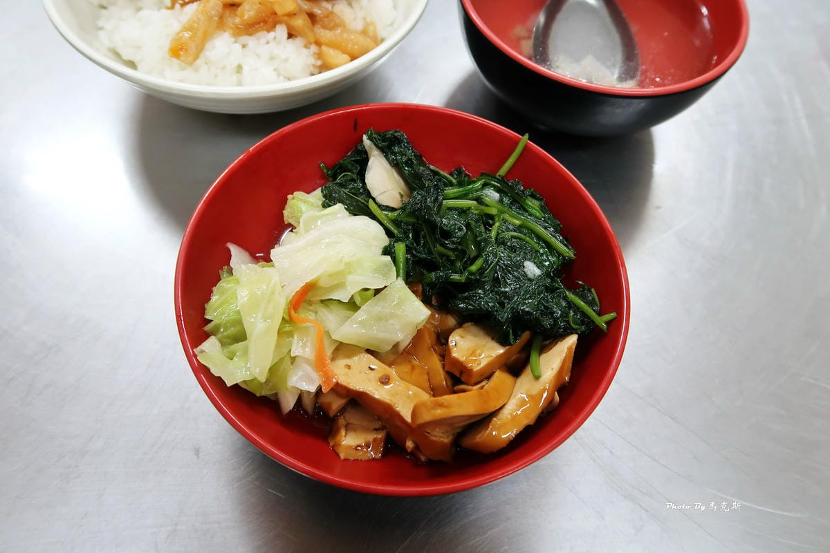 IMG_0070_調整大小 (2) IMG_0070_調整大小 (2)