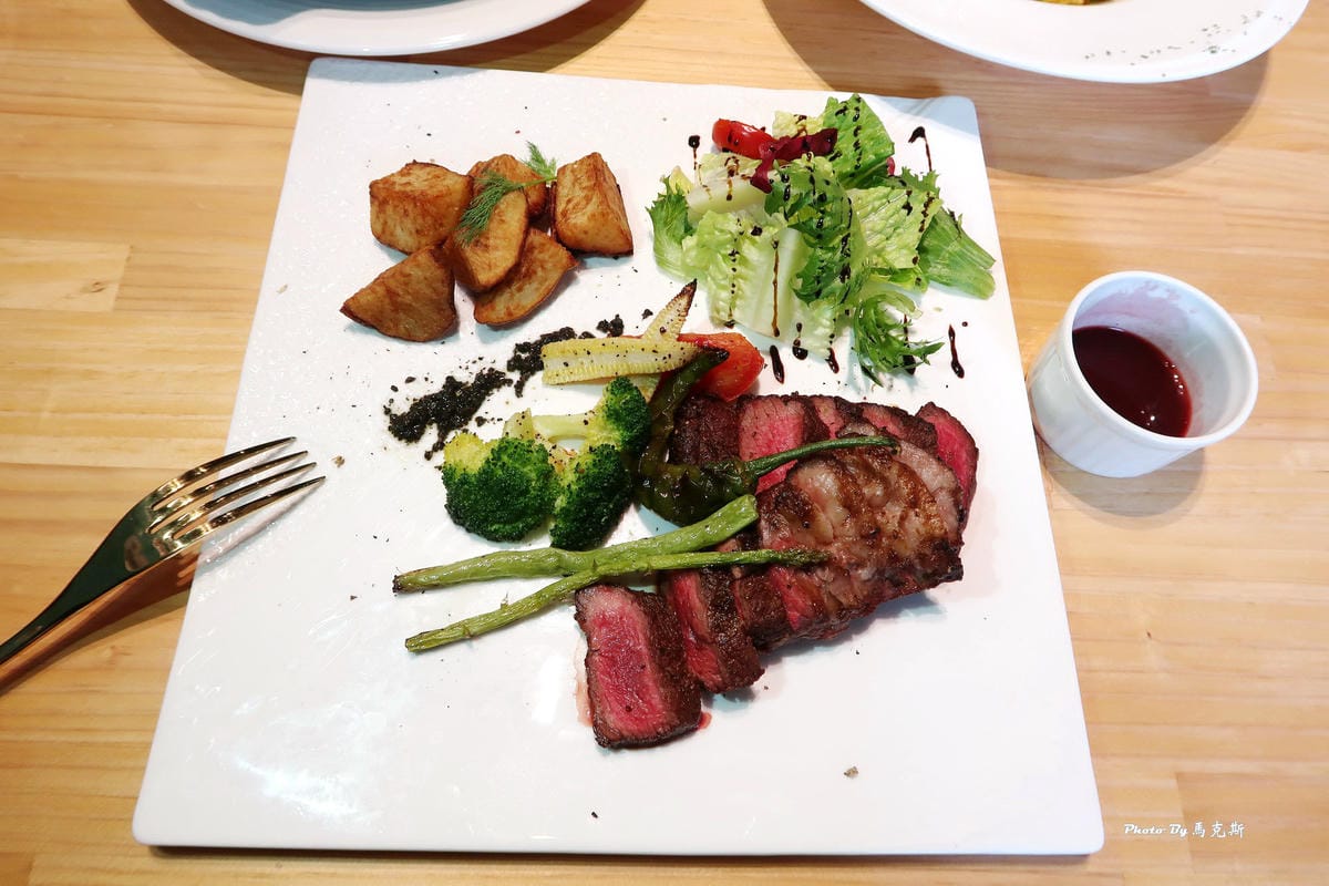 IMG_0357_調整大小 (3) IMG_0357_調整大小 (3)