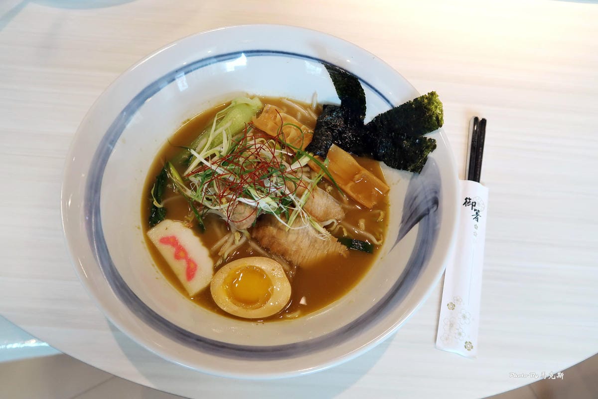 IMG_2977_調整大小 (2) IMG_2977_調整大小 (2)