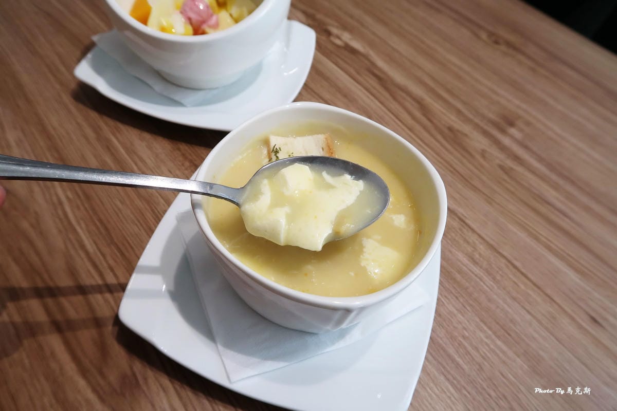 IMG_2553_調整大小 (2) IMG_2553_調整大小 (2)