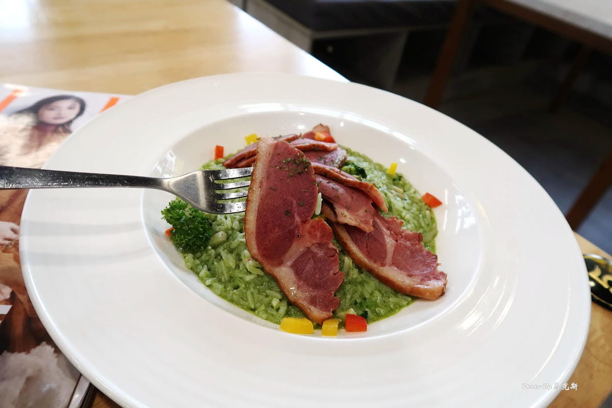 IMG_0571_調整大小 (2) IMG_0571_調整大小 (2)