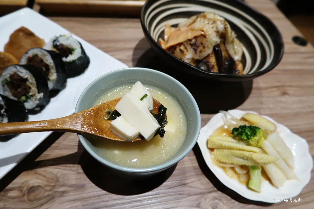 IMG_9711_調整大小 (2) IMG_9711_調整大小 (2)