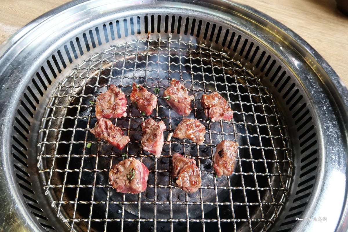 IMG_9827_調整大小 (2) IMG_9827_調整大小 (2)