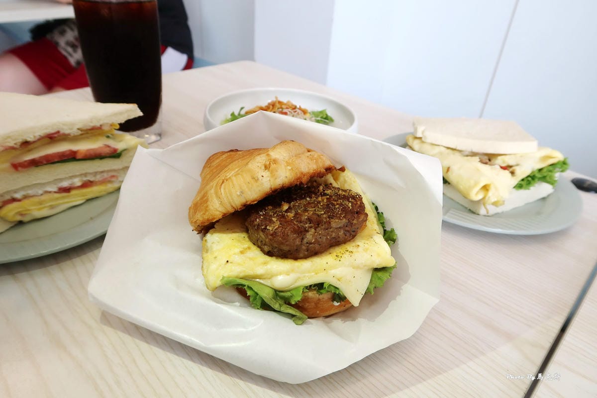 IMG_0458_調整大小 (2) IMG_0458_調整大小 (2)