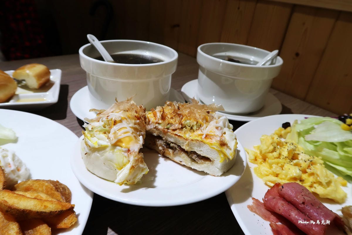 IMG_2997_調整大小 (2) IMG_2997_調整大小 (2)