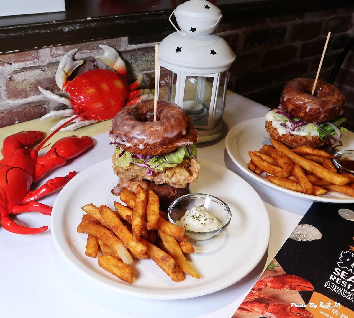 台中西區美食｜Fidèle妃黛美式海鮮餐廳。超浮誇霸氣手抓海