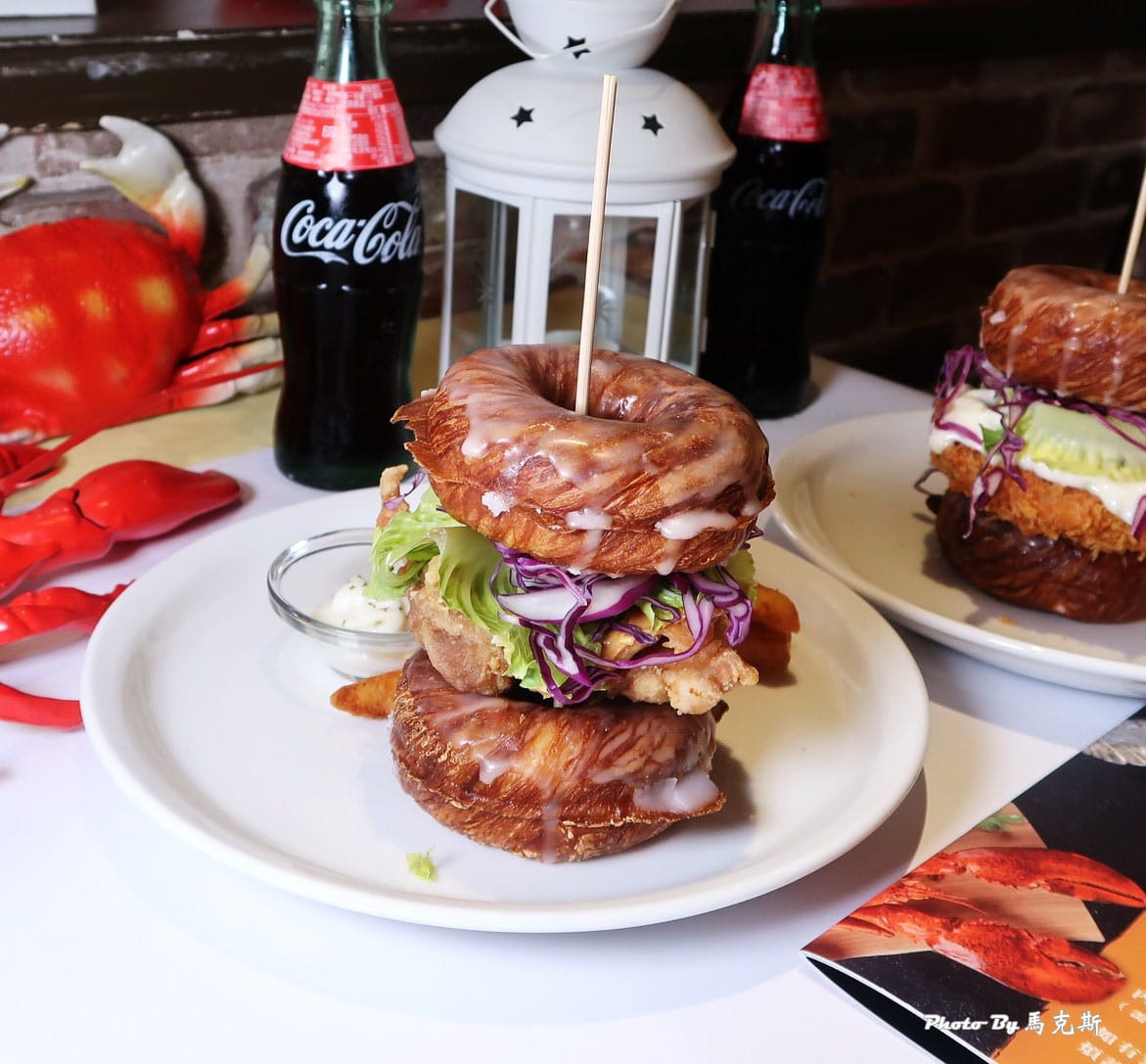 台中西區美食｜Fidèle妃黛美式海鮮餐廳。超浮誇霸氣手抓海