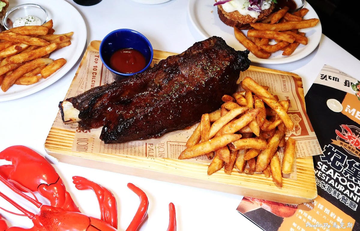 台中西區美食｜Fidèle妃黛美式海鮮餐廳。超浮誇霸氣手抓海