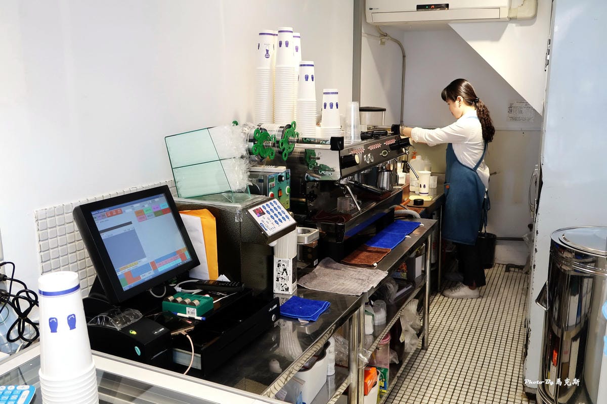 /tmp/php5E7tDN /tmp/php5E7tDN