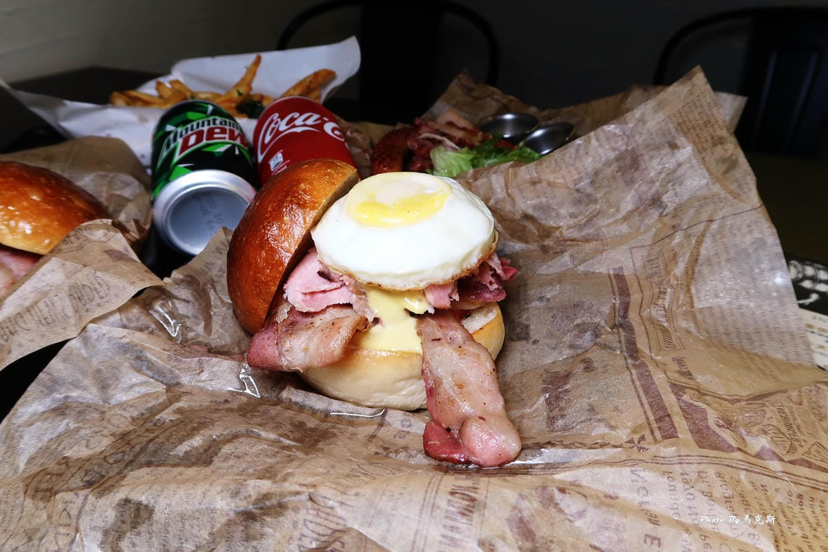 /tmp/phpGIL4ez /tmp/phpGIL4ez