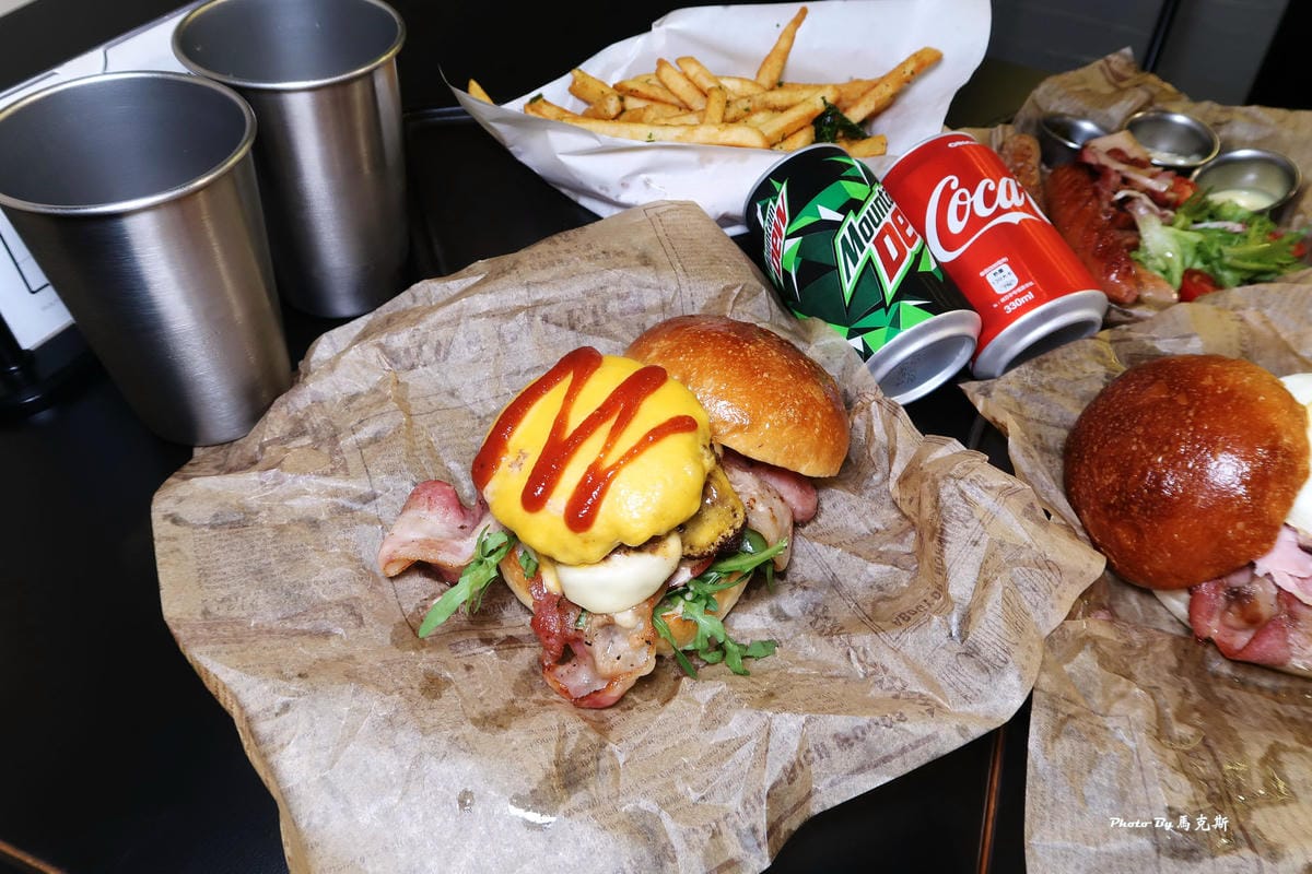 /tmp/phpeo0CQy /tmp/phpeo0CQy