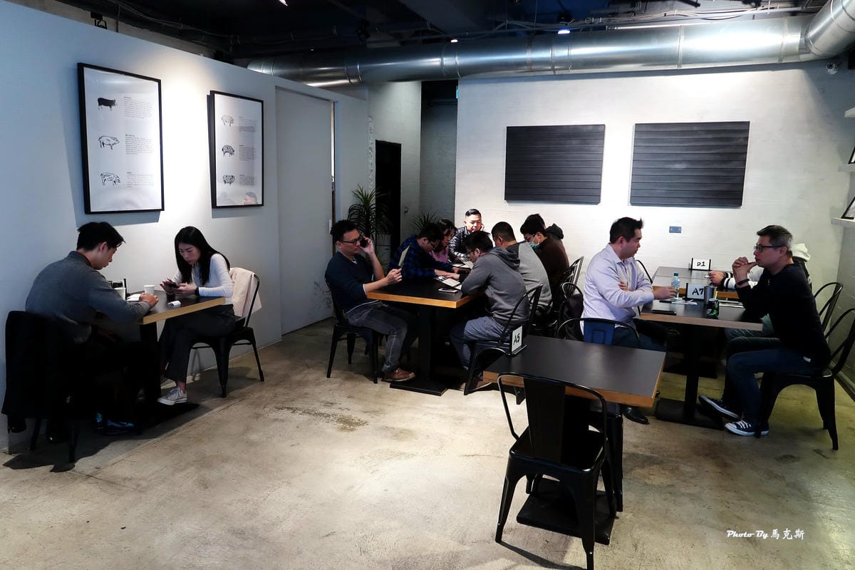 /tmp/phpeugixM /tmp/phpeugixM