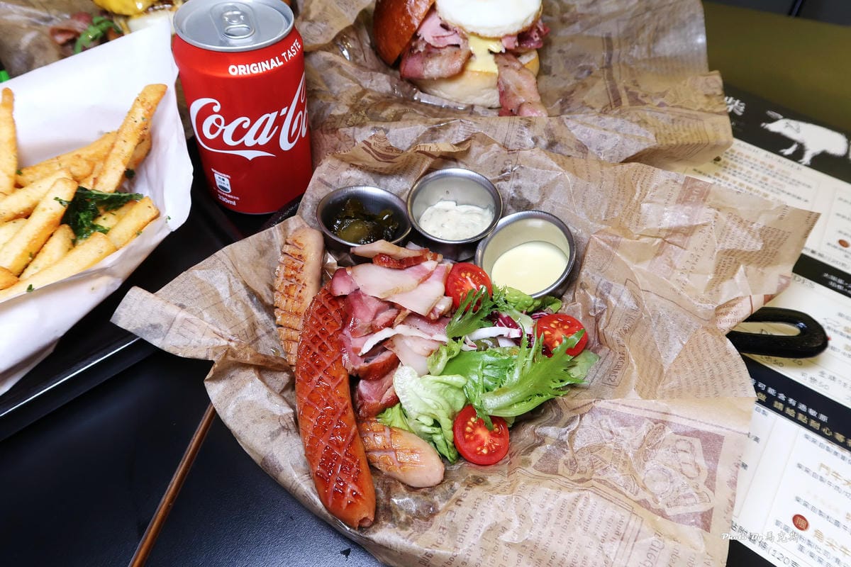 /tmp/phphlLNP2 /tmp/phphlLNP2