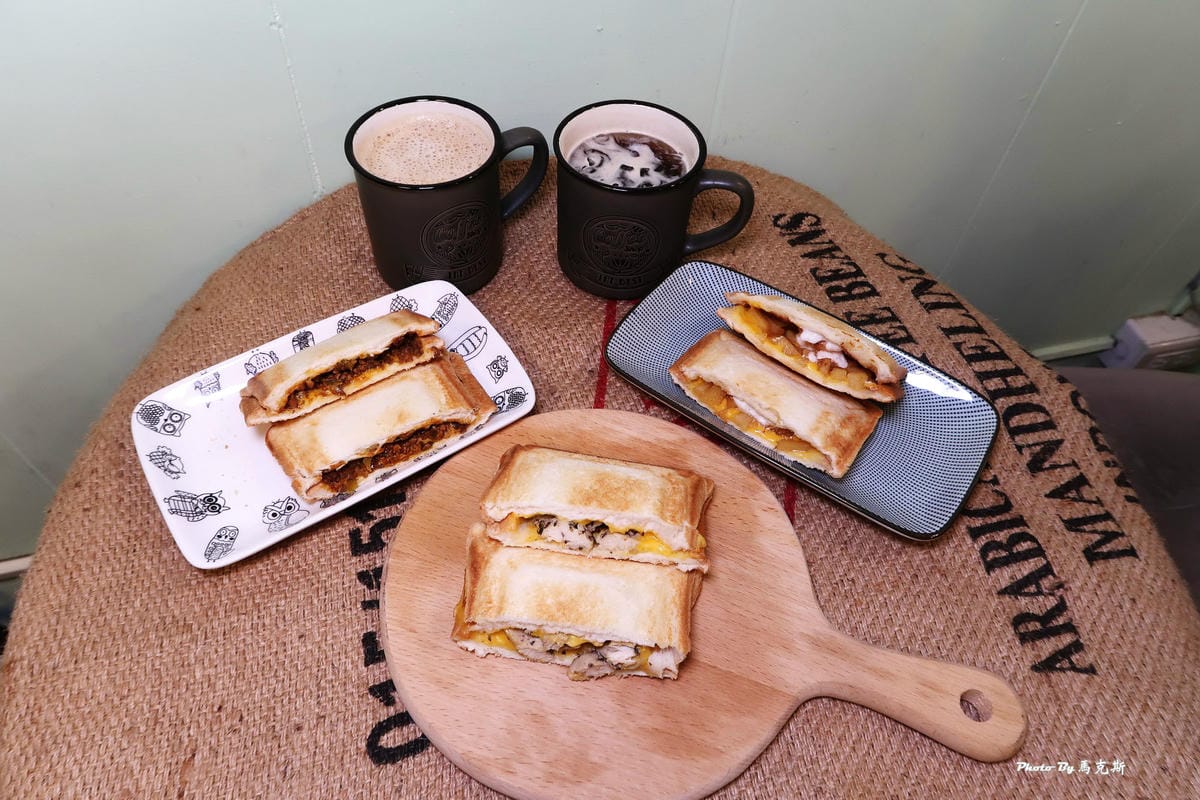 /tmp/phpNpyftT /tmp/phpNpyftT