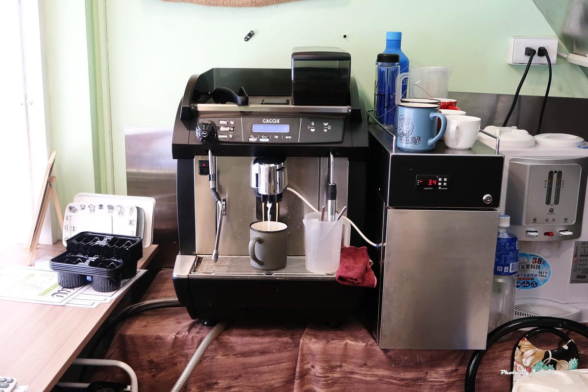 /tmp/php5p4hyP /tmp/php5p4hyP