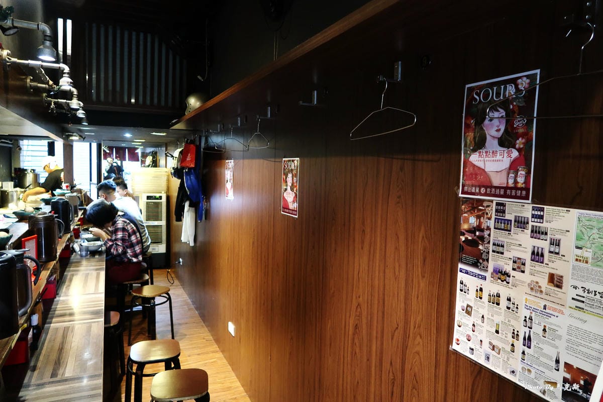 /tmp/phpcKG5la /tmp/phpcKG5la