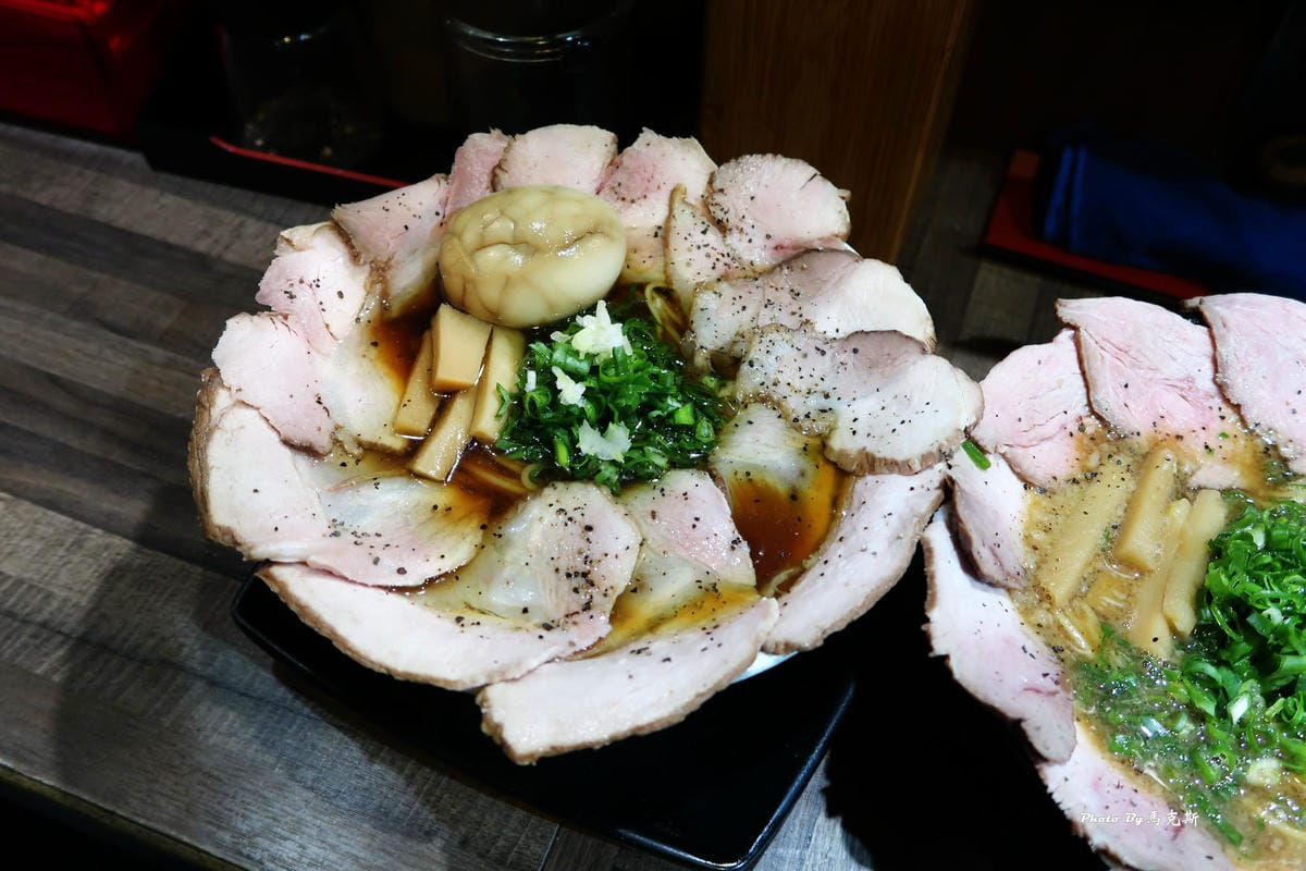 /tmp/phpoEhIV9 /tmp/phpoEhIV9