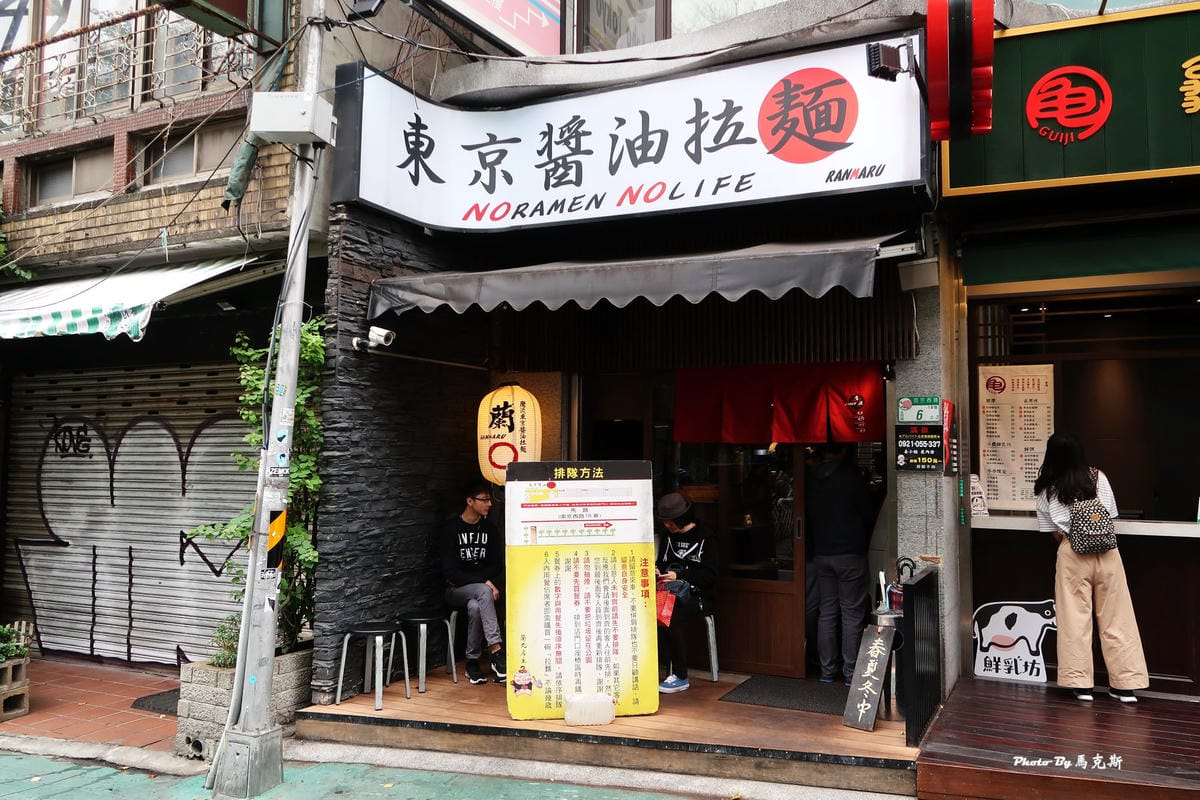 /tmp/phpbgPWDq /tmp/phpbgPWDq