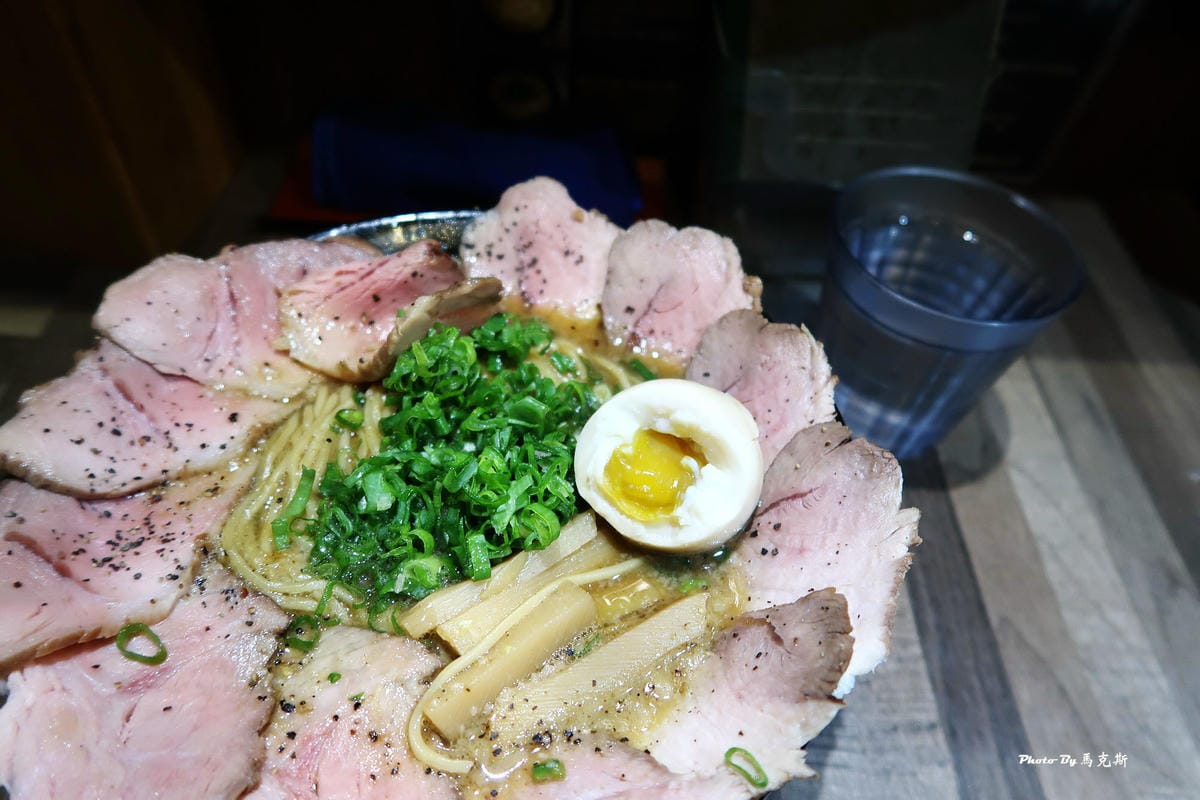 /tmp/phpWu6CF6 /tmp/phpWu6CF6