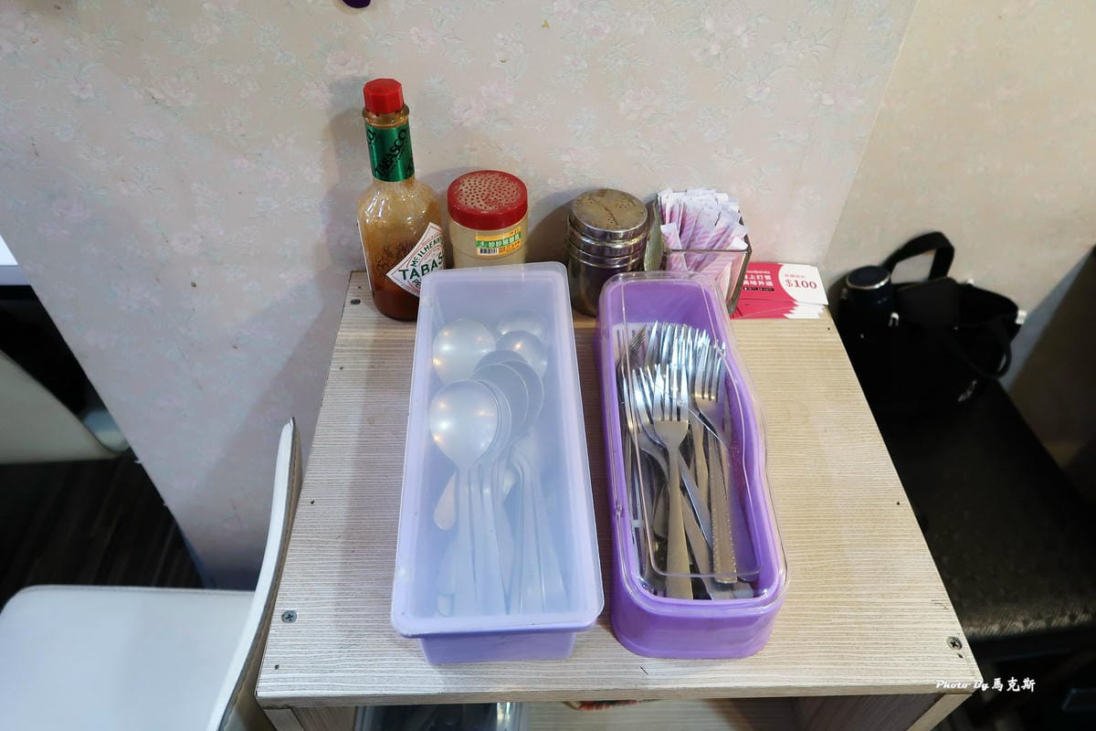 /tmp/phpwsbHyl /tmp/phpwsbHyl