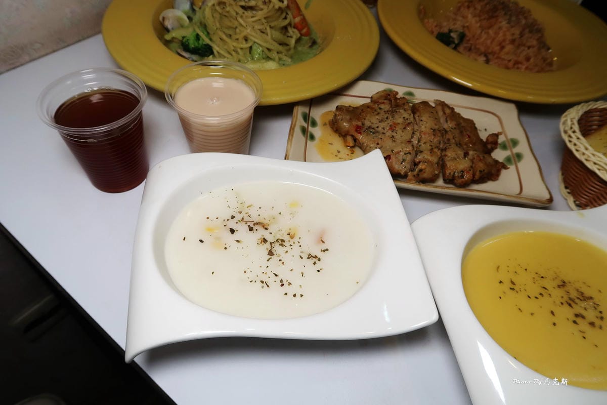 /tmp/phpFb1tZh /tmp/phpFb1tZh