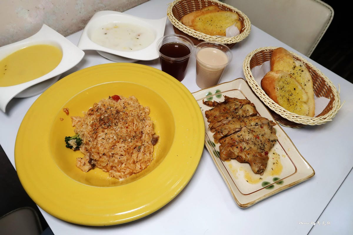 /tmp/phpZMCzI2 /tmp/phpZMCzI2