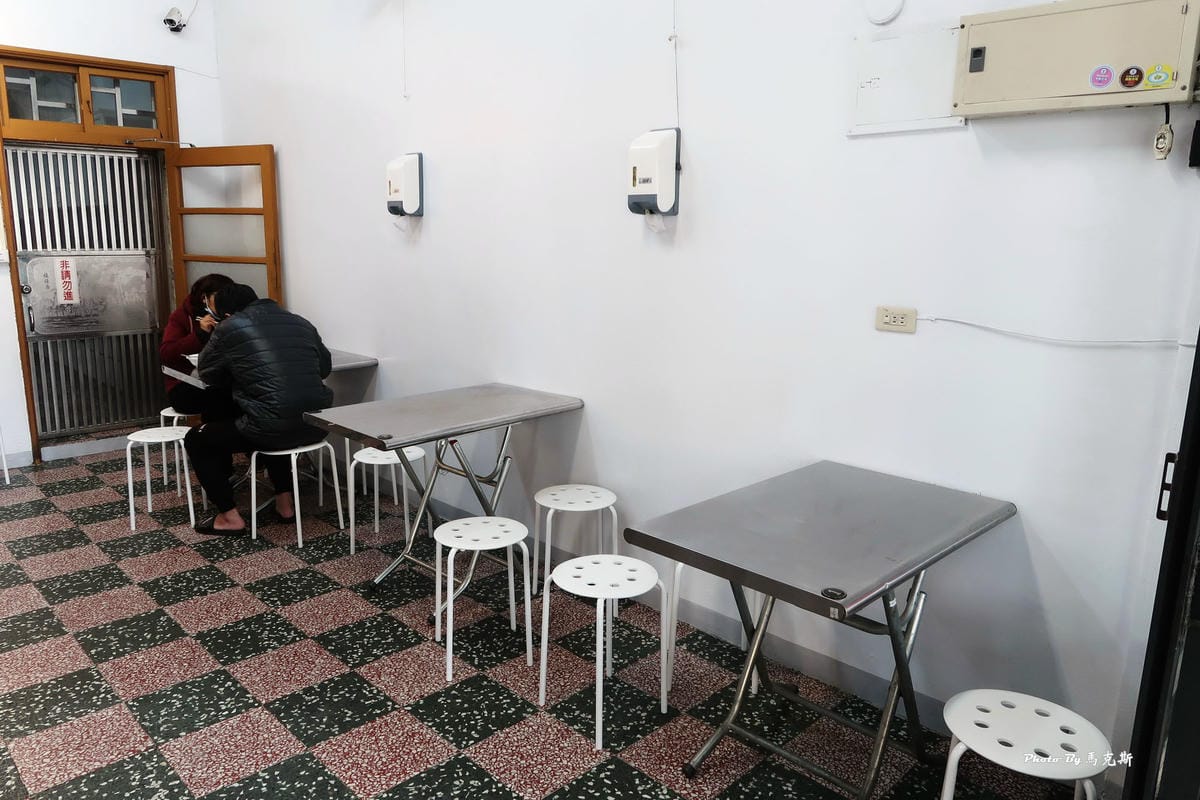 /tmp/phpwYGCdt /tmp/phpwYGCdt