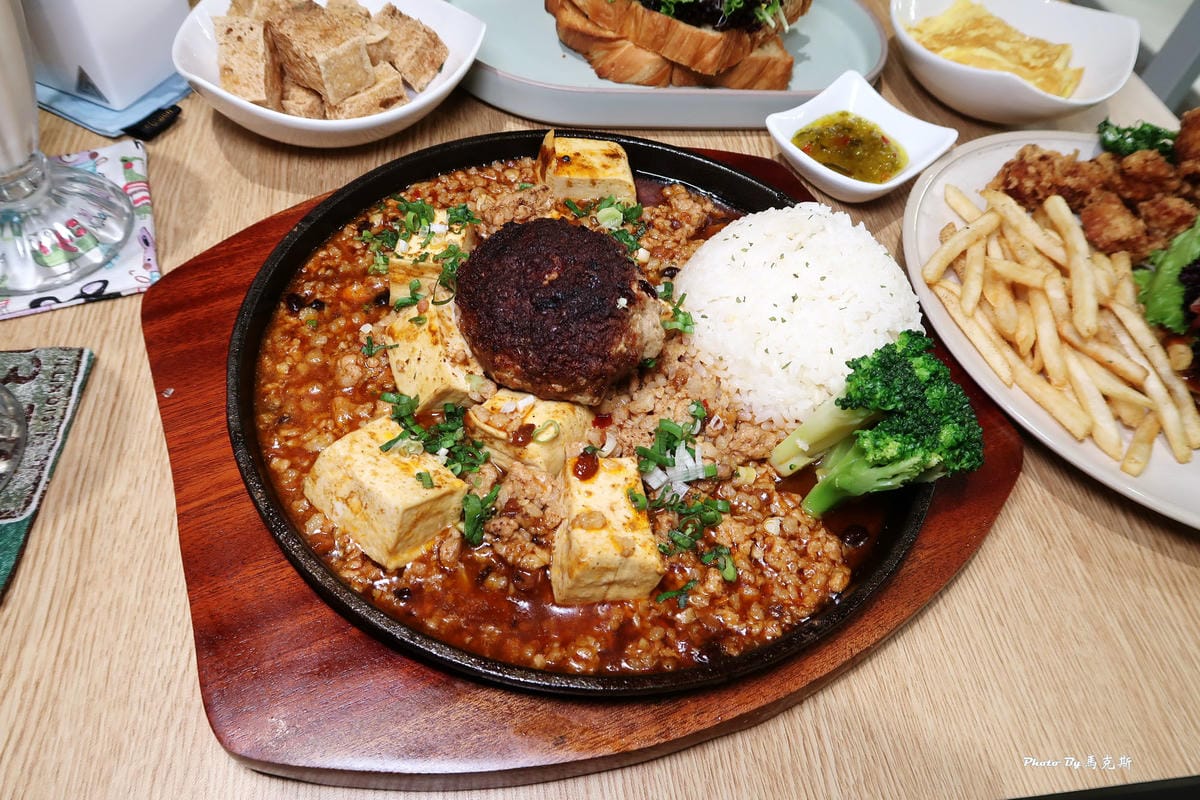 /tmp/phpDyyQYb /tmp/phpDyyQYb