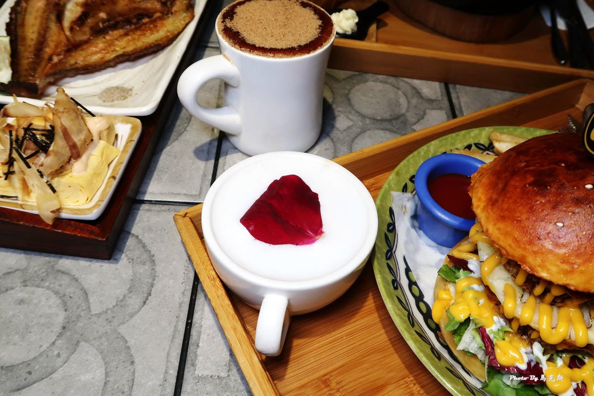 /tmp/phptYQ6de /tmp/phptYQ6de