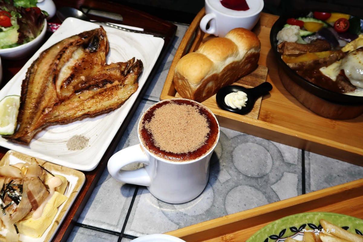 /tmp/phpkHq6IR /tmp/phpkHq6IR