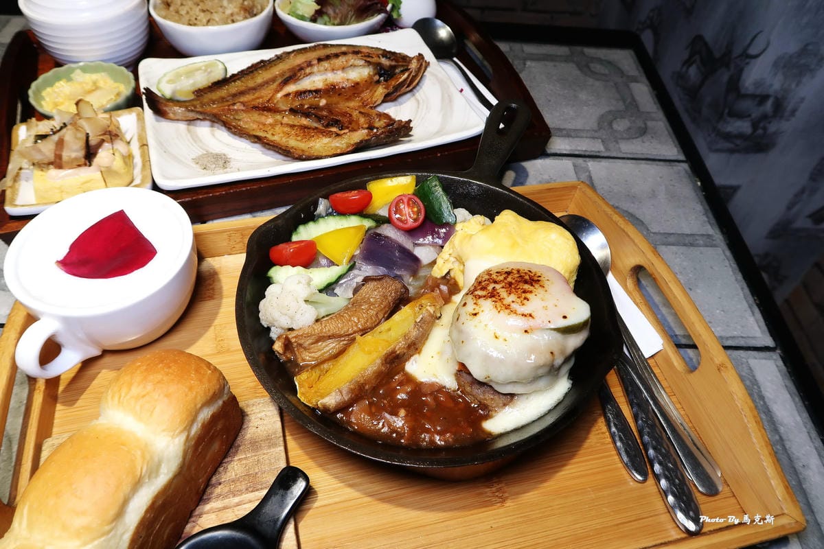 /tmp/phpQF9P96 /tmp/phpQF9P96