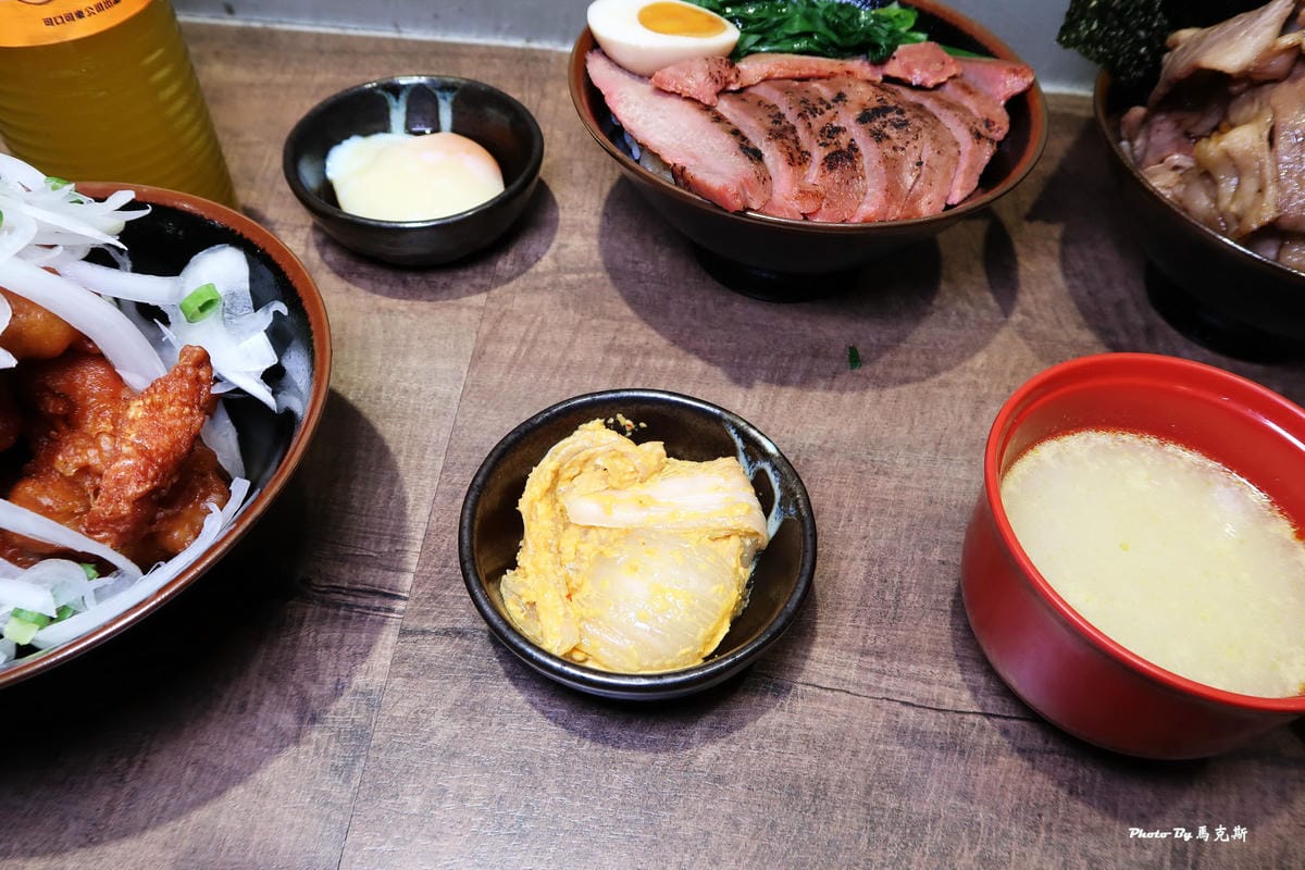 /tmp/phpcCBGBi /tmp/phpcCBGBi